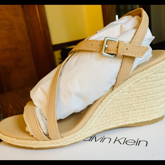 Calvin Klein Bellemine Espadrille. - Picture 2 of 7